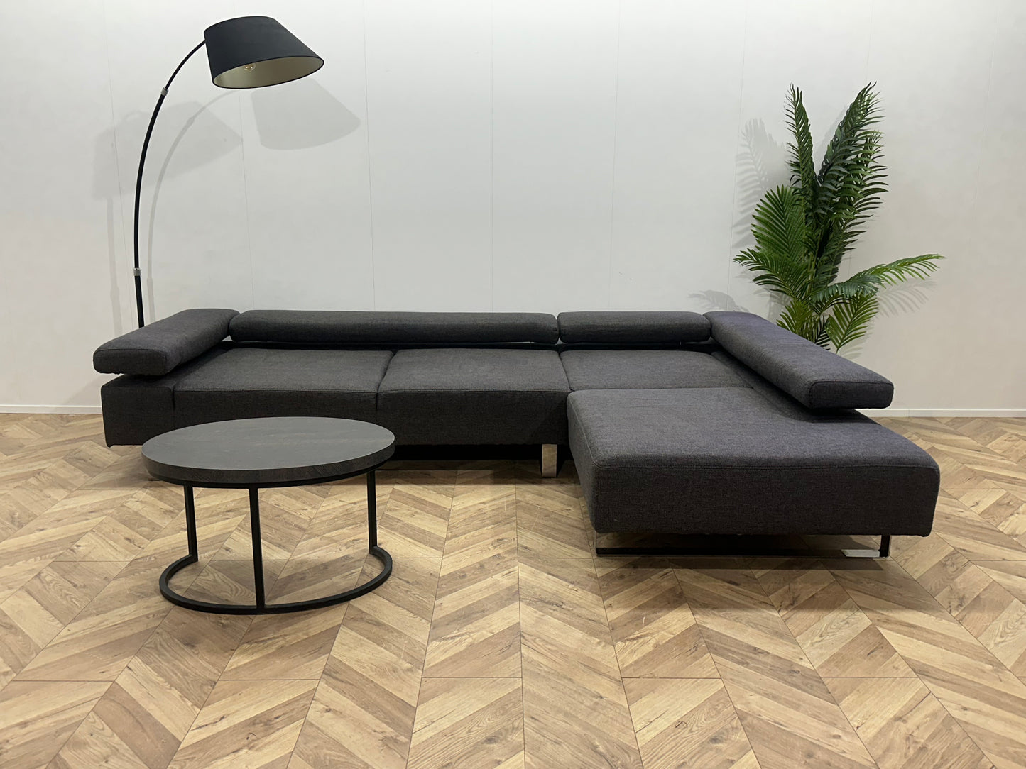 Montèl Grijze Design Hoekbank ~ Verstelbare Arm/Hoofdsteunen