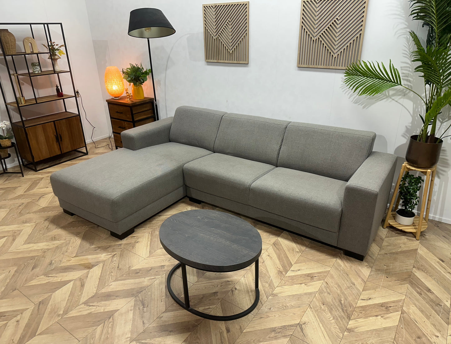 Licht Grijze Hoekbank ~ Vaste Kussens