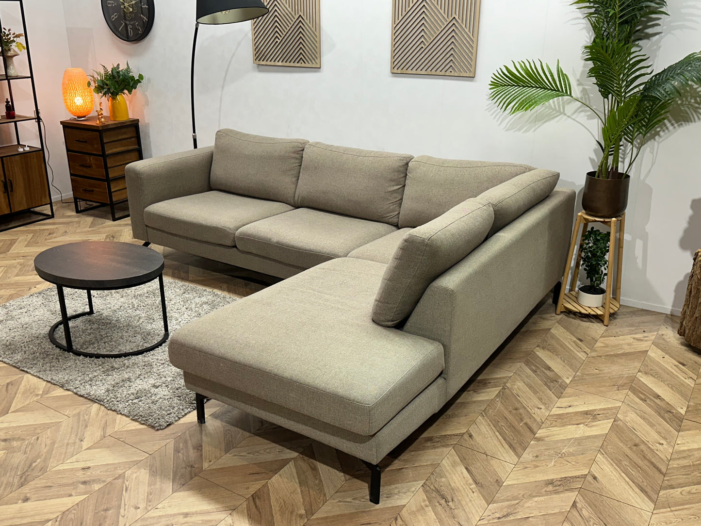 Beige/Grijze Hoekbank ~ Losse Kussens Met Afneembare Hoezen