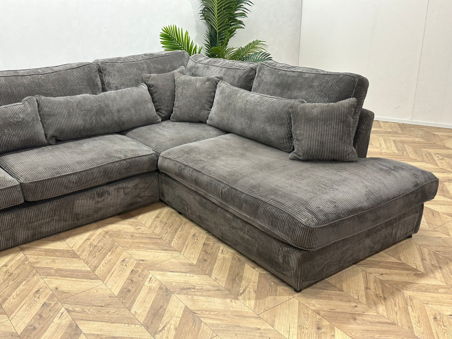 Grijze Ribstof Hoekbank ~ Losse Kussens Met Afneembare Hoezen