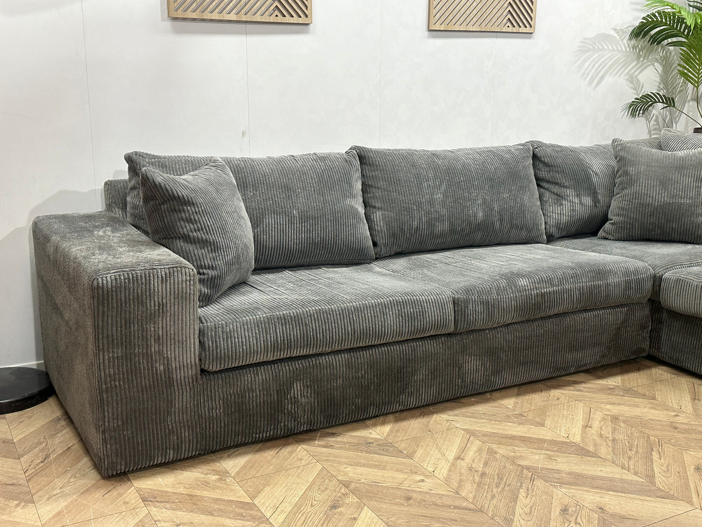 Grijze Ribstof Hoekbank ~ Losse Kussens Met Afneembare Hoezen