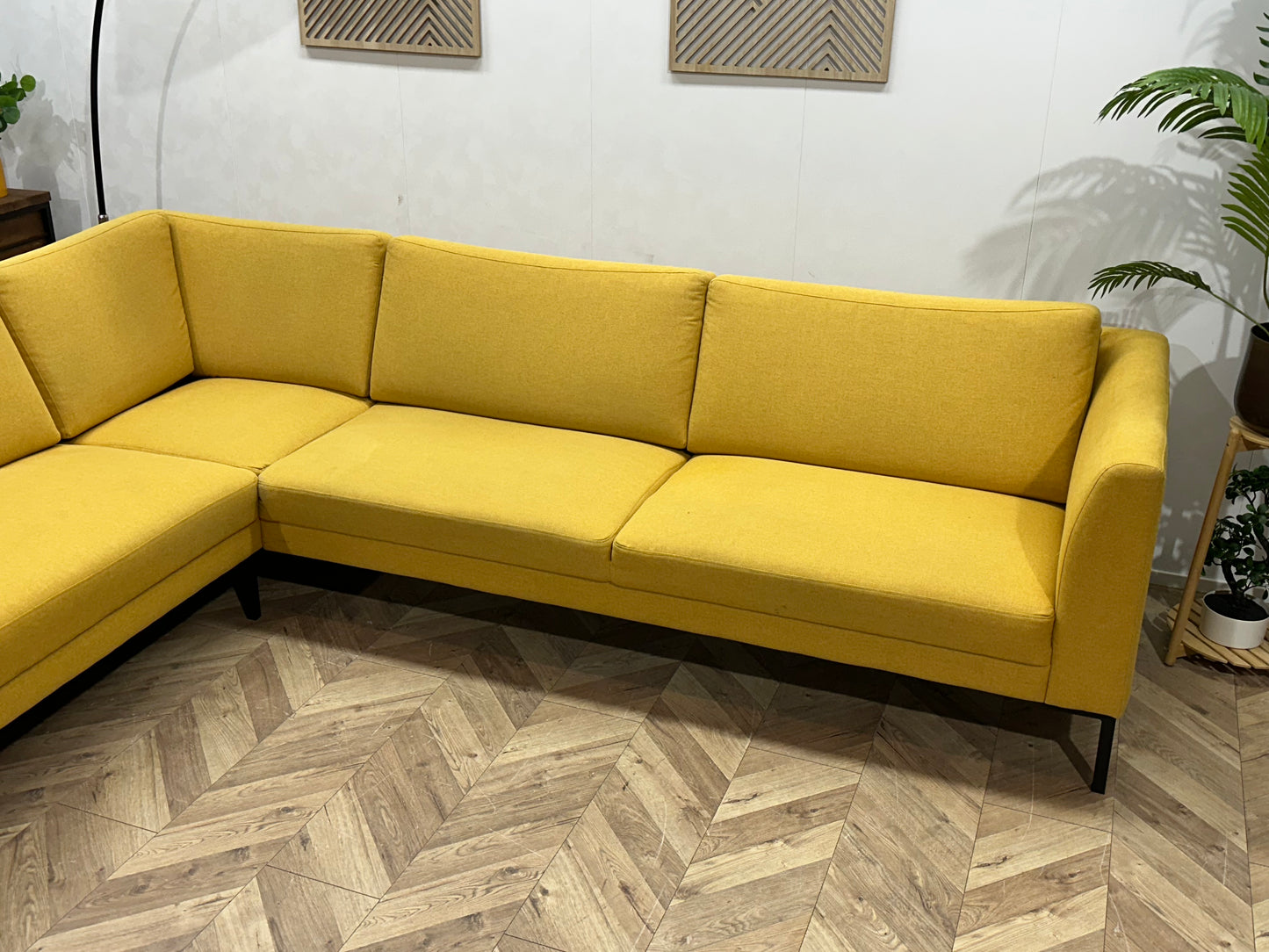 Gele Hoekbank ~ Losse Rugkussens Met Afneembare Hoezen