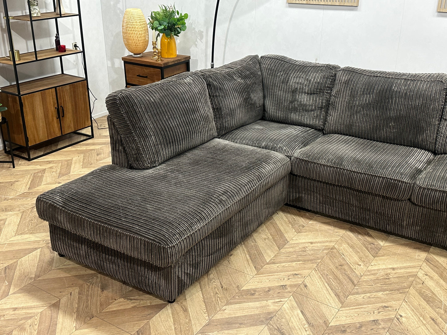 Grijze Ribstof Hoekbank ~ Losse Kussens Met Afneembare Hoezen