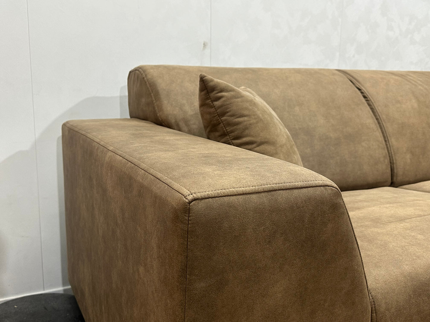 Bruine Suède Lederen Hoekbank ~ Vaste Kussens