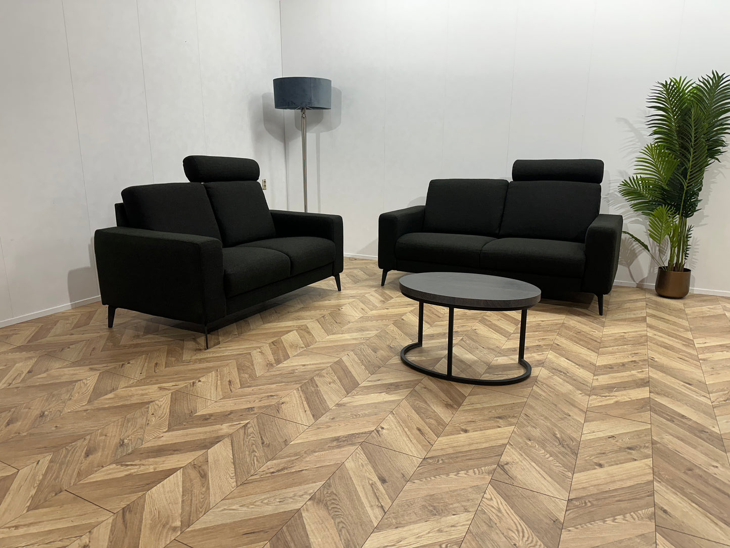 Zwarte Banken Set ~ Losse Rugkussens Met Afneembare Hoezen