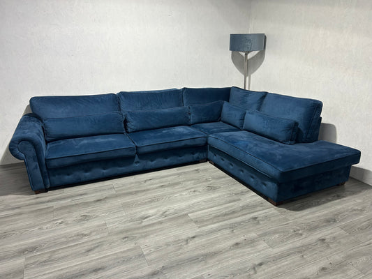 Donker Blauwe Velvet Hoekbank ~ Losse Kussens Met Afneembare Hoezen