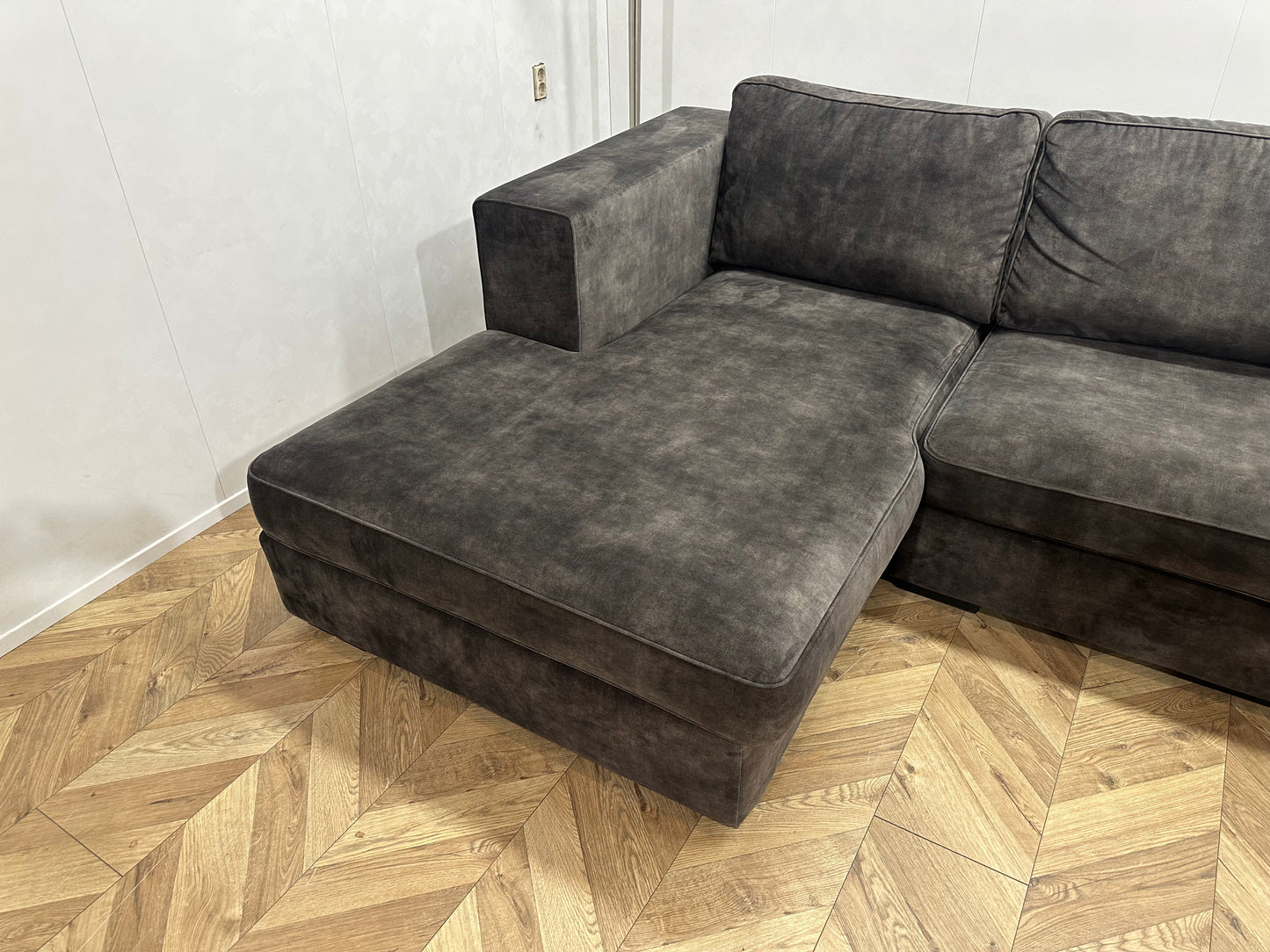 !Showroom Model! Ruime Antraciet Velvet U Bank ~ Losse Kussens Met Afneembare Hoezen