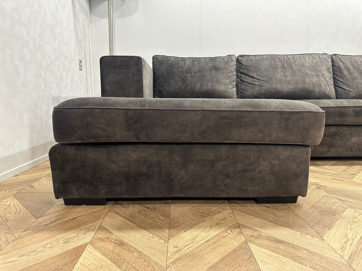 !Showroom Model! Ruime Antraciet Velvet U Bank ~ Losse Kussens Met Afneembare Hoezen