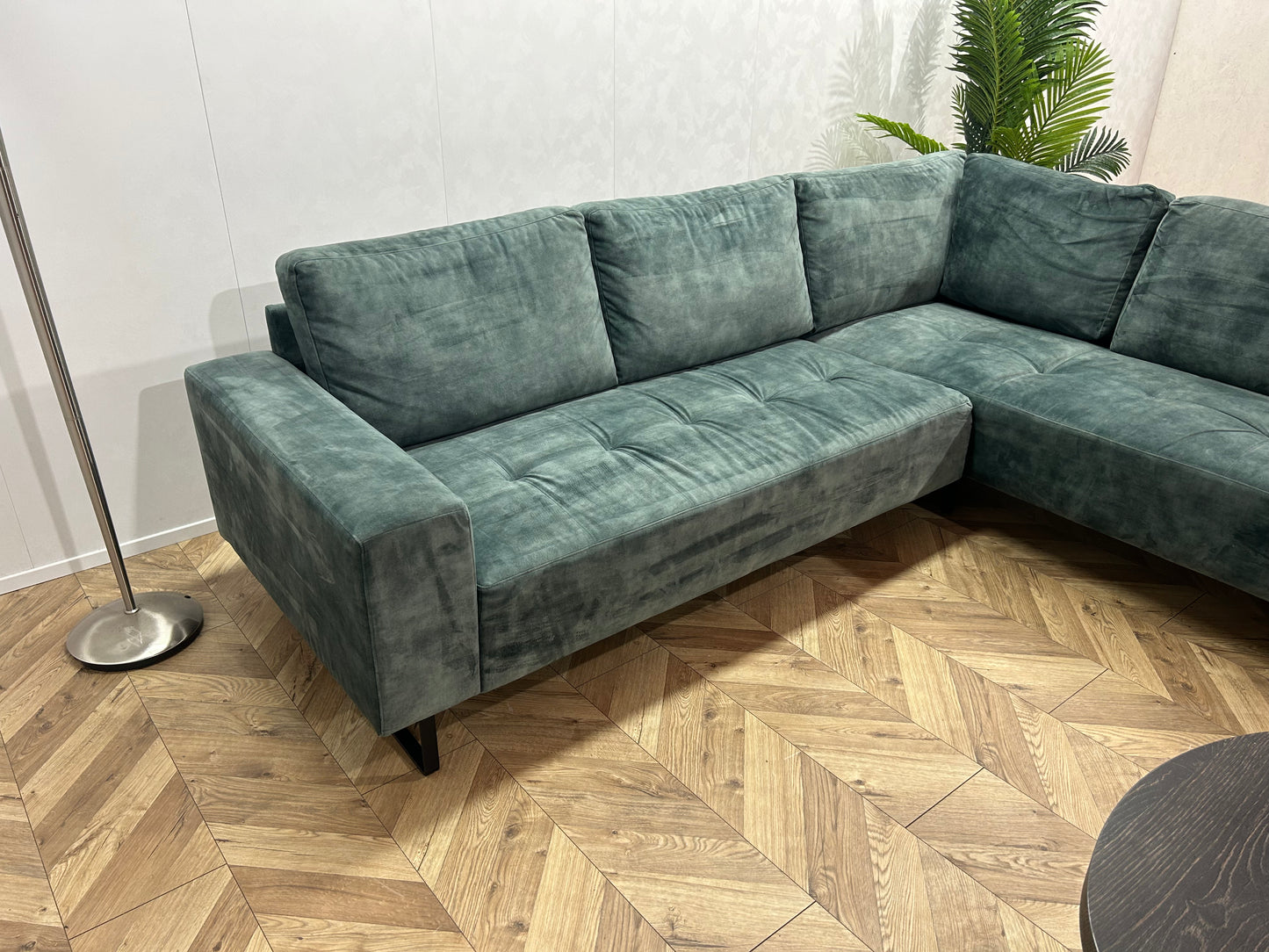 Grijs/Groene Velvet Hoekbank ~ Losse Rugkussens Met Afneembare Hoezen