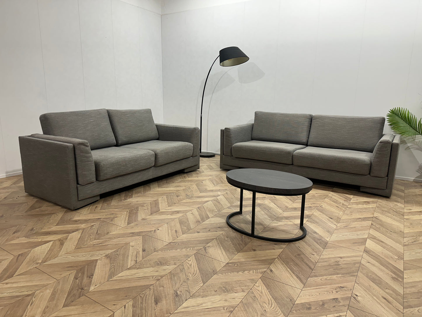 Grijze Banken Set ~ Losse Kussens Met Afneembare Hoezen