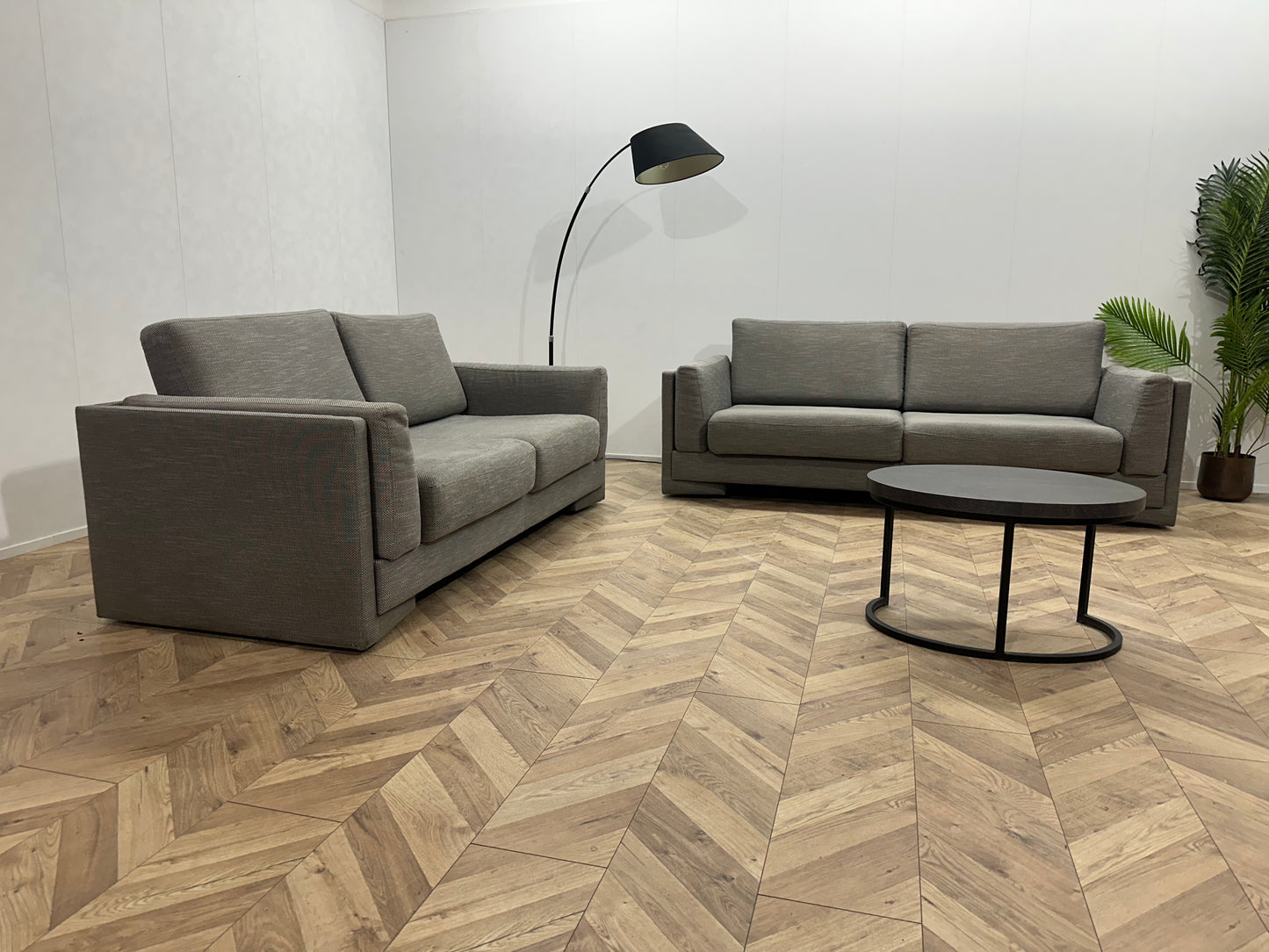 Grijze Banken Set ~ Losse Kussens Met Afneembare Hoezen