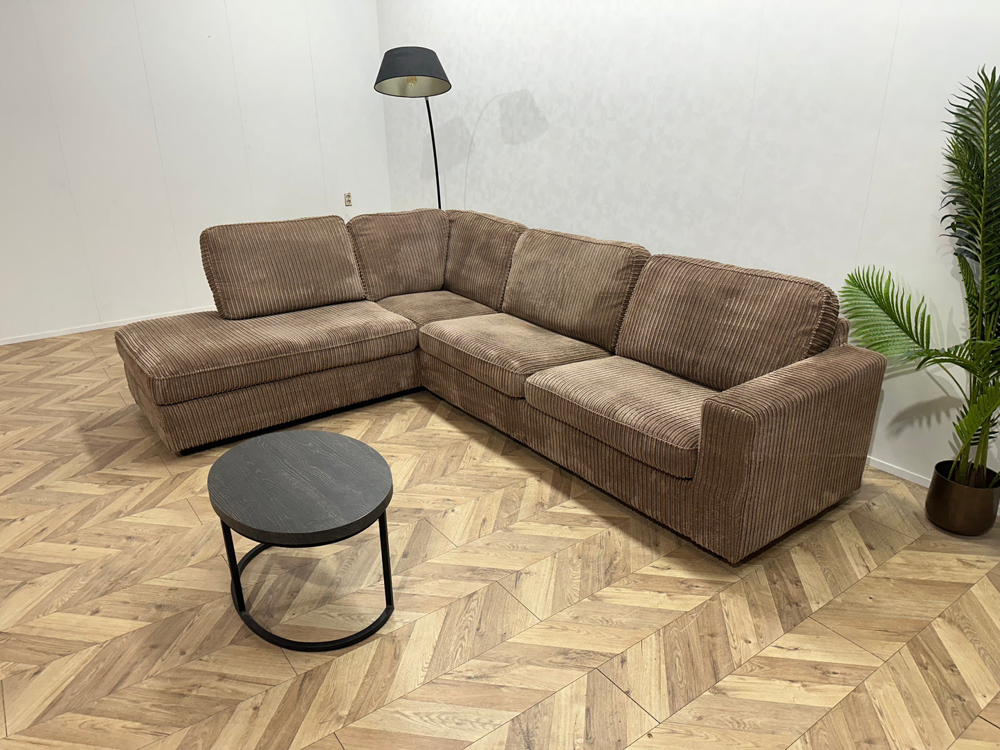 Licht Bruine Ribstof Hoekbank ~ Losse Kussens Met Afneembare Hoezen