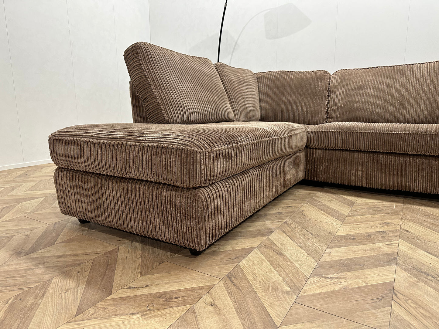 Licht Bruine Ribstof Hoekbank ~ Losse Kussens Met Afneembare Hoezen