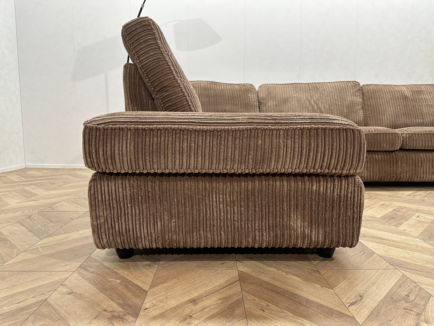 Licht Bruine Ribstof Hoekbank ~ Losse Kussens Met Afneembare Hoezen