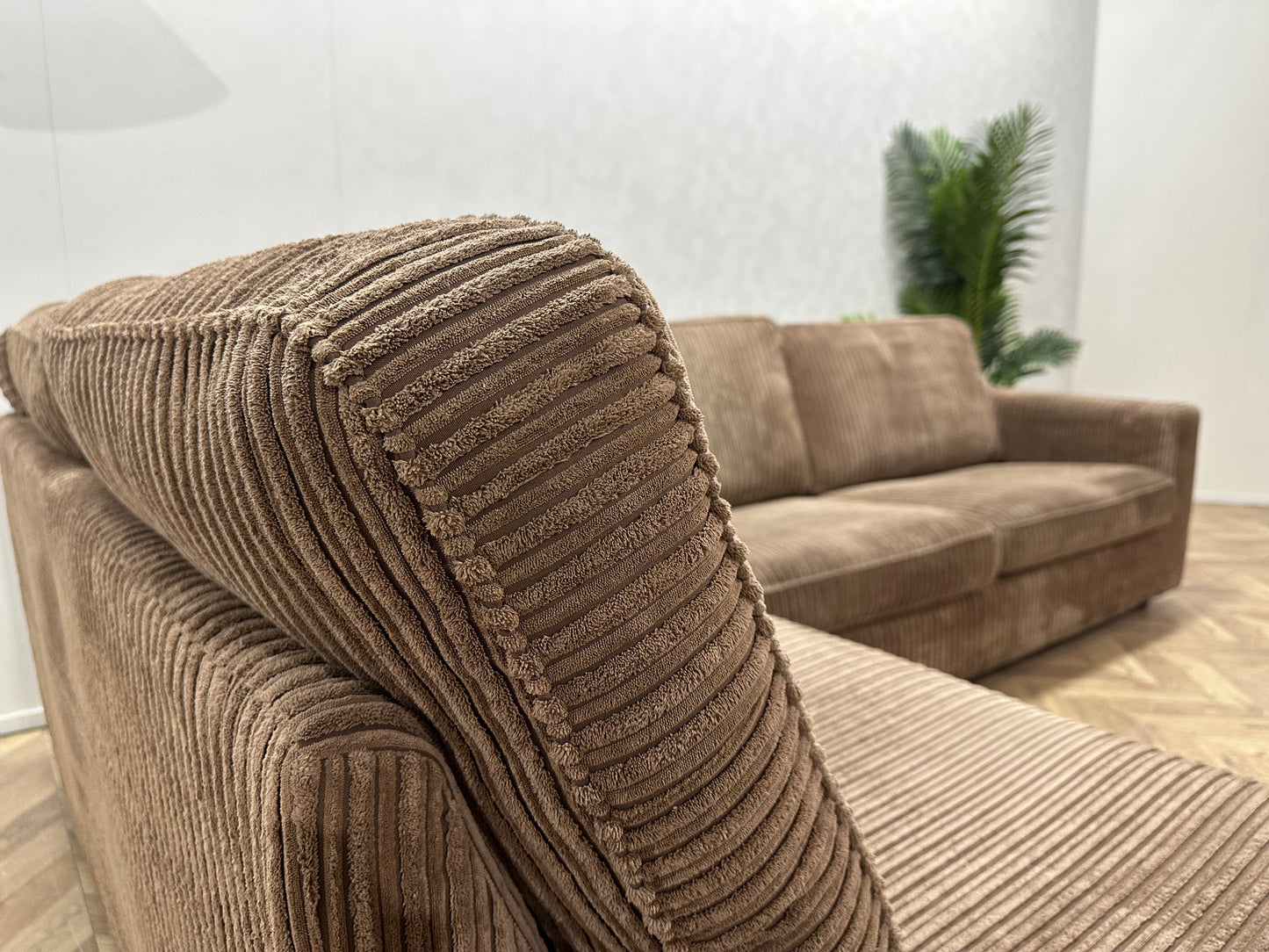 Licht Bruine Ribstof Hoekbank ~ Losse Kussens Met Afneembare Hoezen