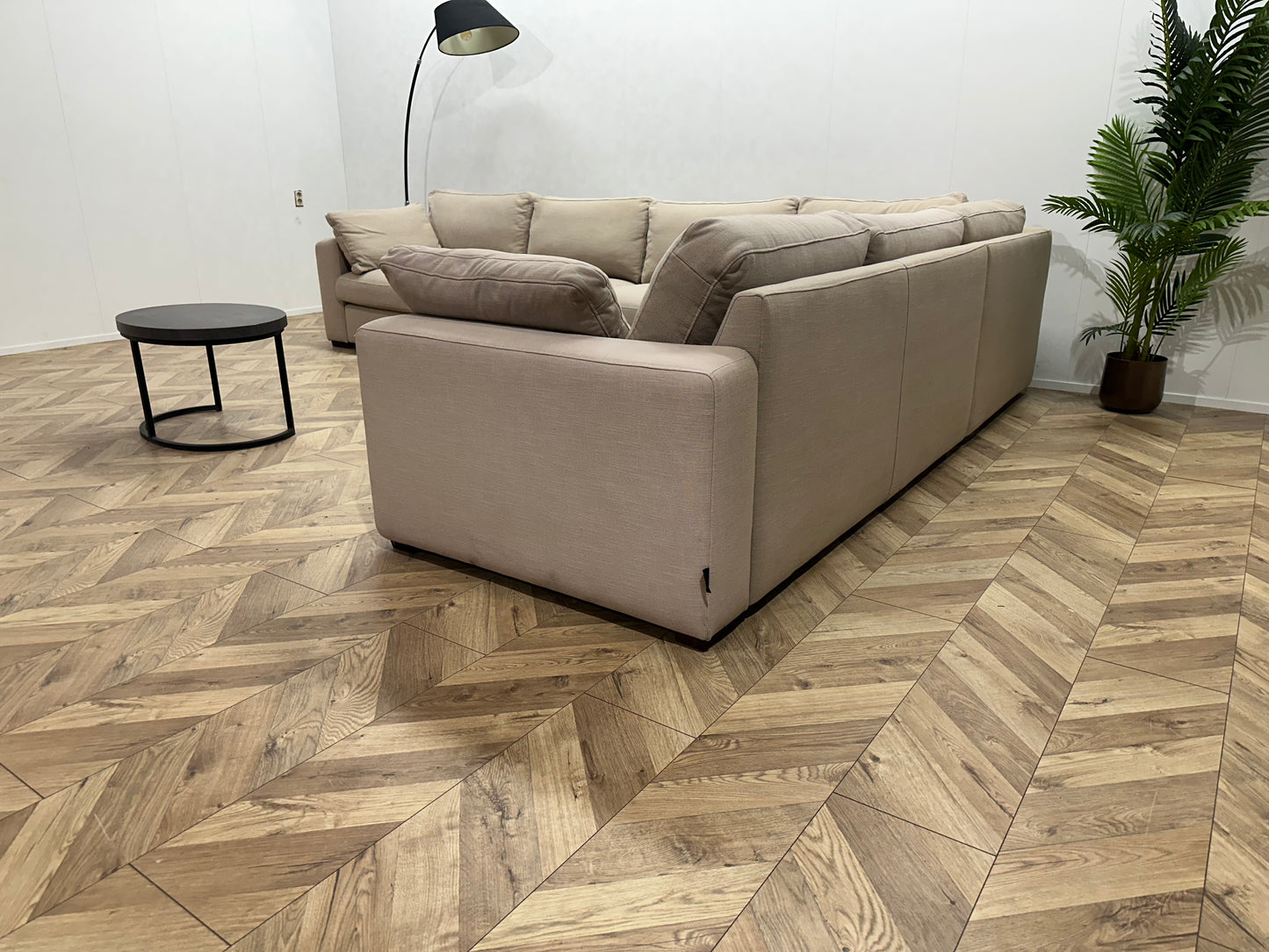 UrbanSofa Ruime Beige Hoekbank ~ Losse Kussens Met Afneembare Hoezen