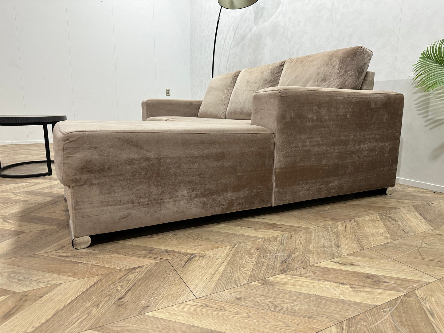 Licht Bruine Velvet Hoekbank ~ Losse Rugkussens Met Afneembare Hoezen