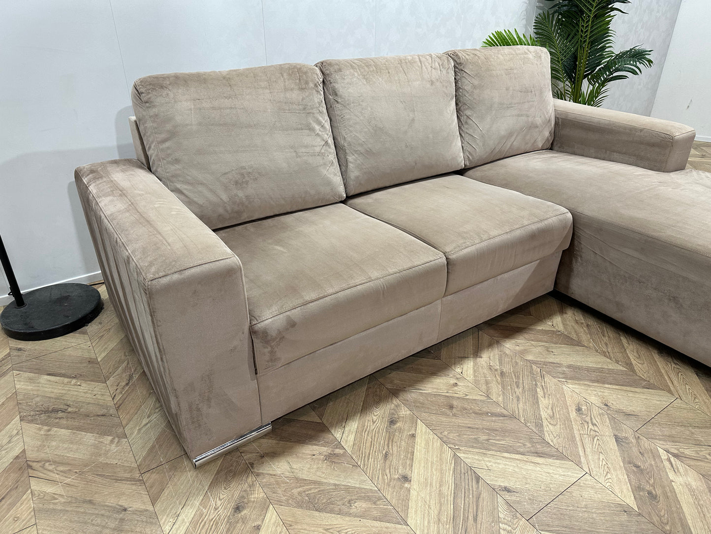 Licht Bruine Velvet Hoekbank ~ Losse Rugkussens Met Afneembare Hoezen