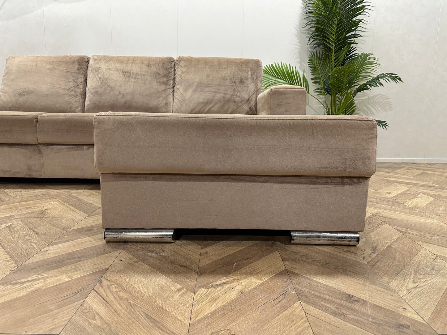 Licht Bruine Velvet Hoekbank ~ Losse Rugkussens Met Afneembare Hoezen