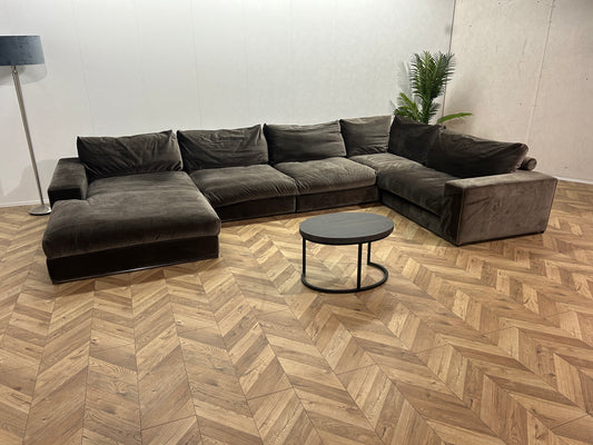 Ruime Grijze Velvet U Bank ~ Losse Kussens Met Afneembare Hoezen