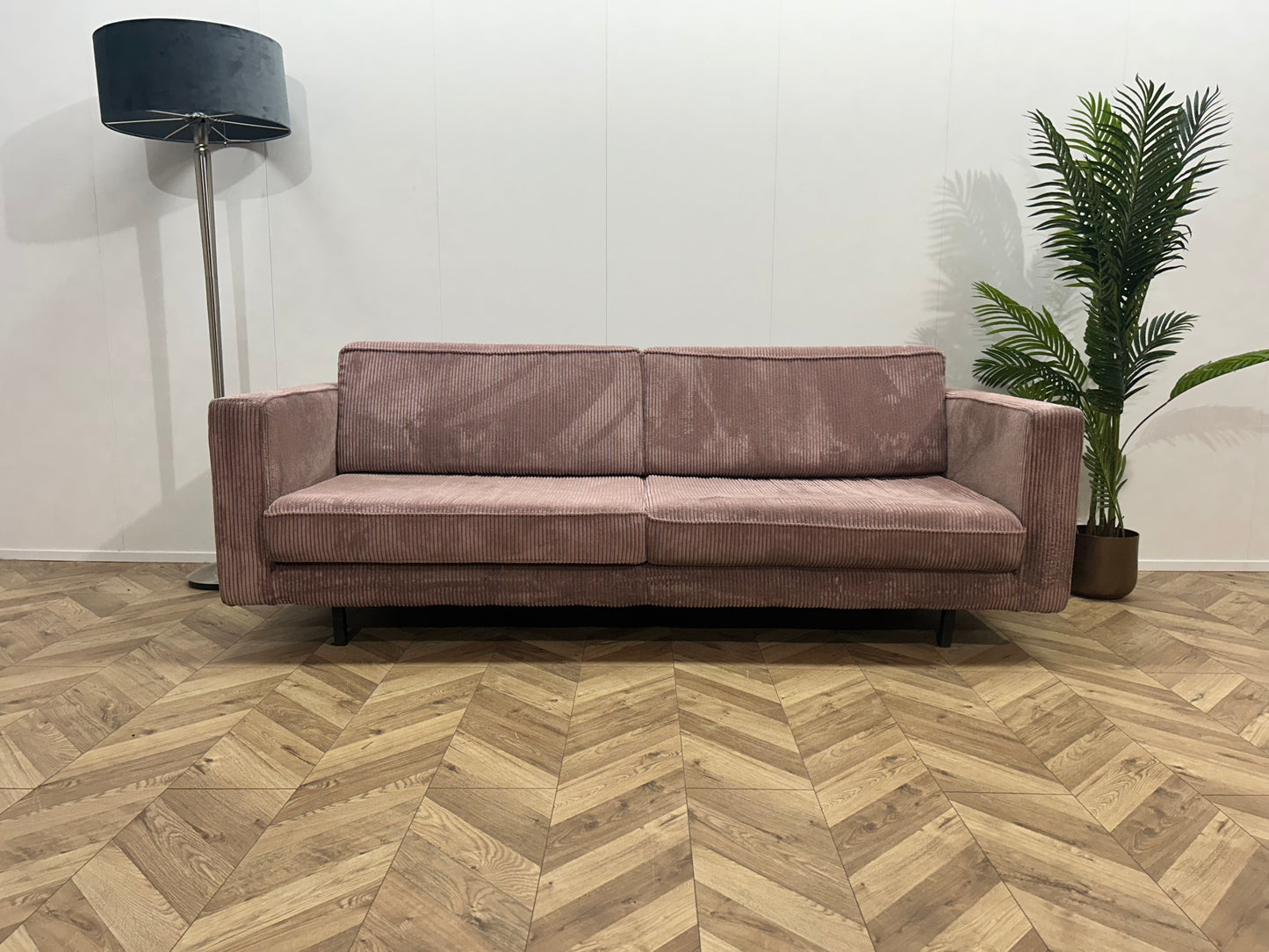 Roze 2,5-Zits Ribstof Bank ~ Losse Kussens Met Afneembare Hoezen