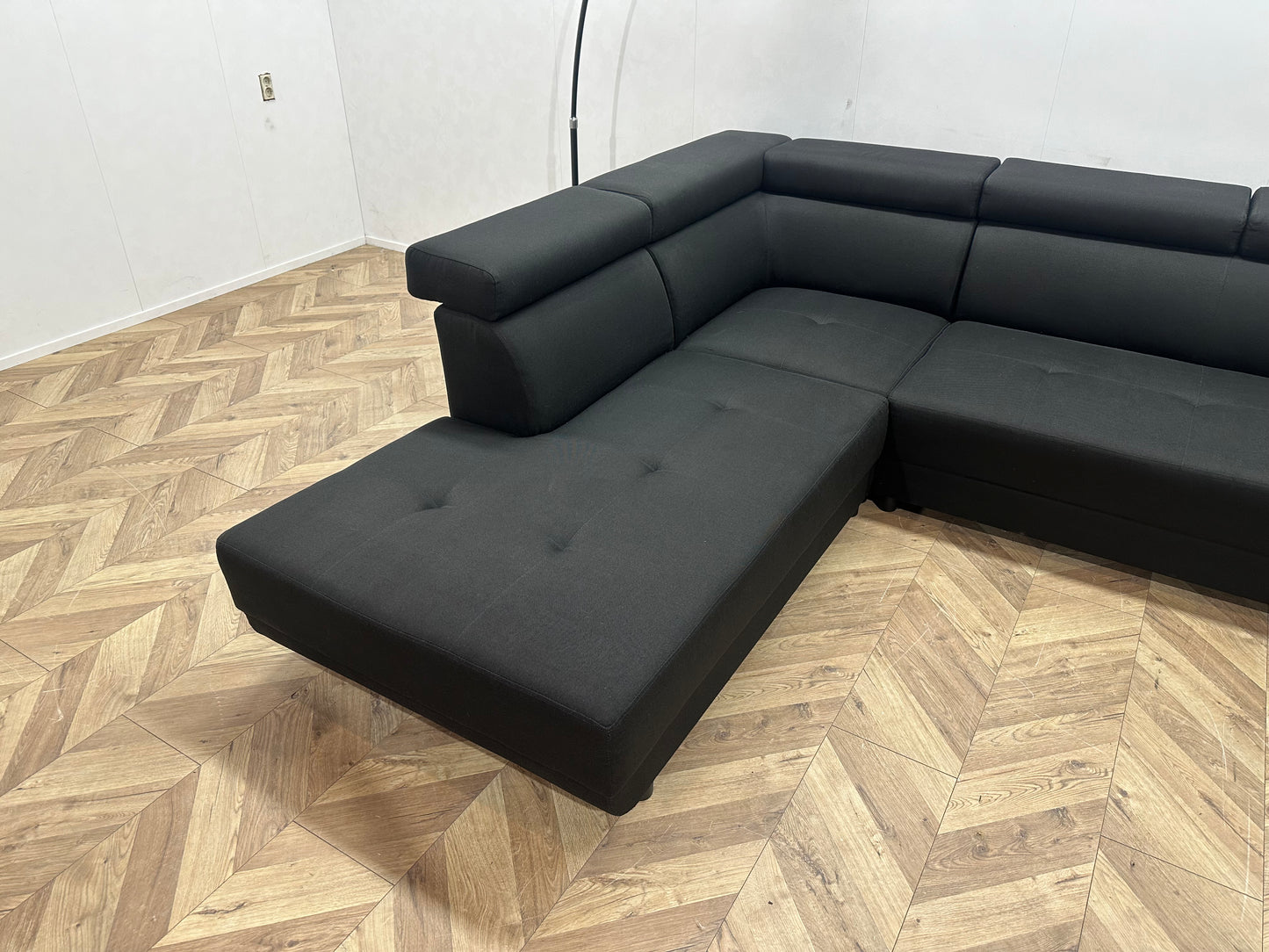 !Showroom Model! Zwarte Hoekbank ~ Verstelbare Hoofdsteunen