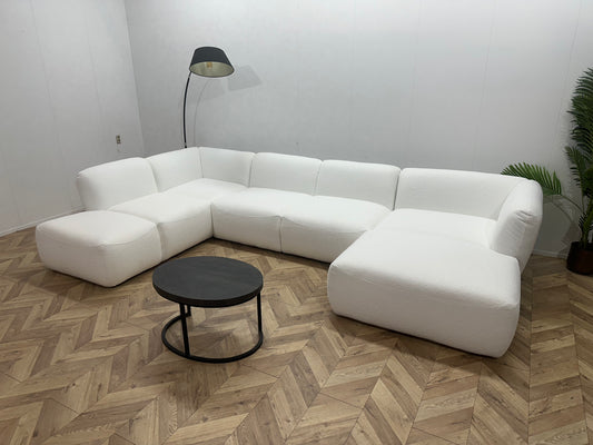 !Showroom Model! Witte Bouclé U Bank