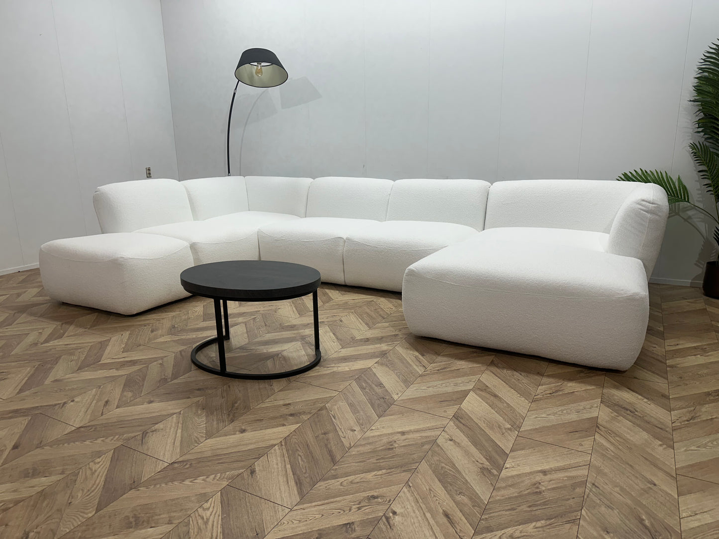 !Showroom Model! Witte Bouclé U Bank