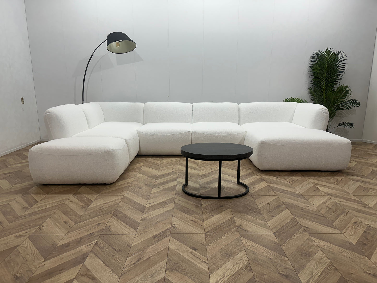 !Showroom Model! Witte Bouclé U Bank