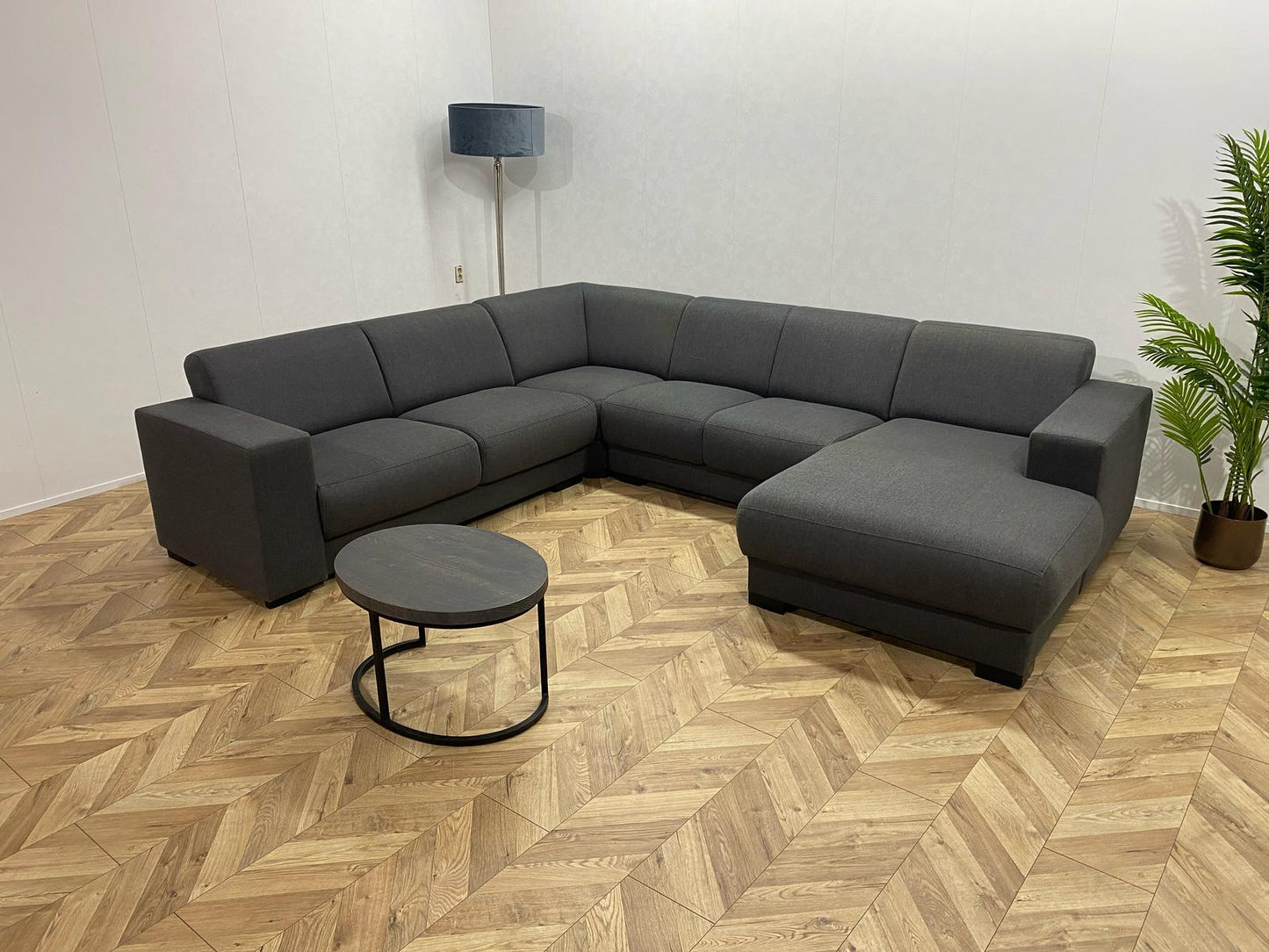 Grijze U Bank ~ Vaste Kussens