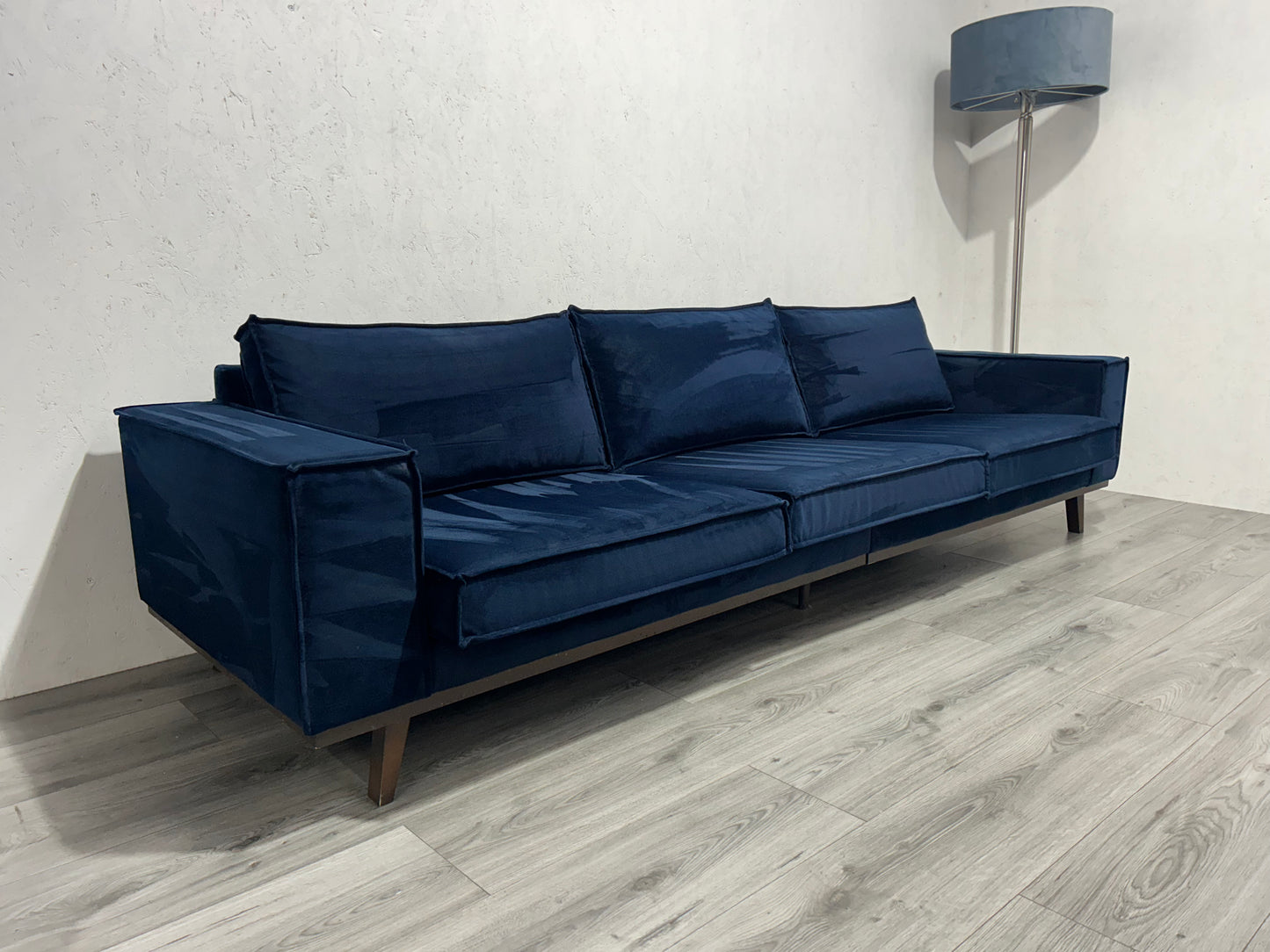 !Showroom Model! Velvet Donker Blauwe 3-Zits Bank